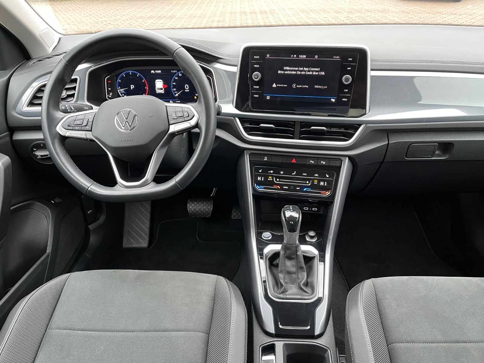 Fahrzeugabbildung Volkswagen T-Roc Style DSG +LED/Kamera/CarPlay+