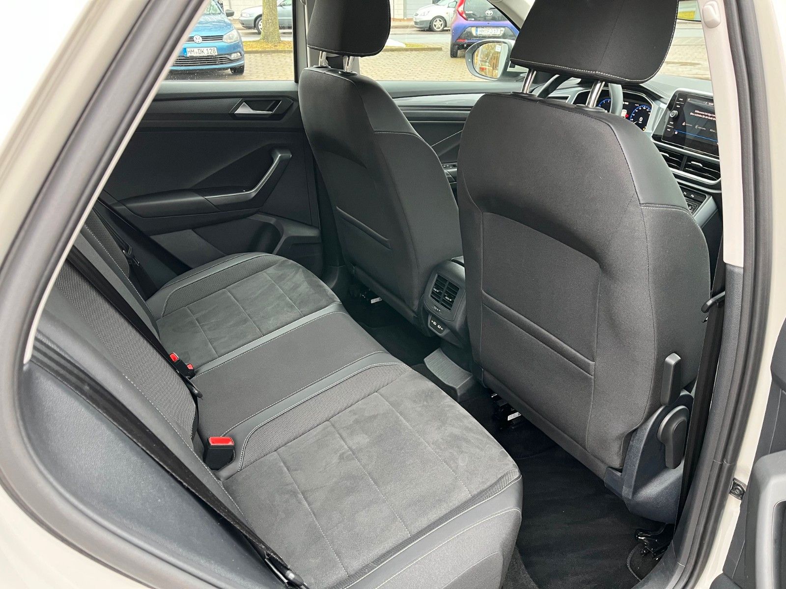 Fahrzeugabbildung Volkswagen T-Roc Style DSG +LED/Kamera/CarPlay+