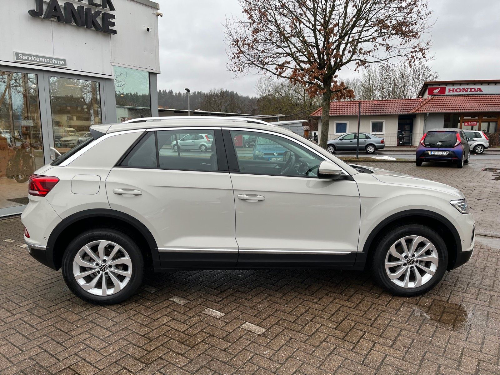 Fahrzeugabbildung Volkswagen T-Roc Style DSG +LED/Kamera/CarPlay+