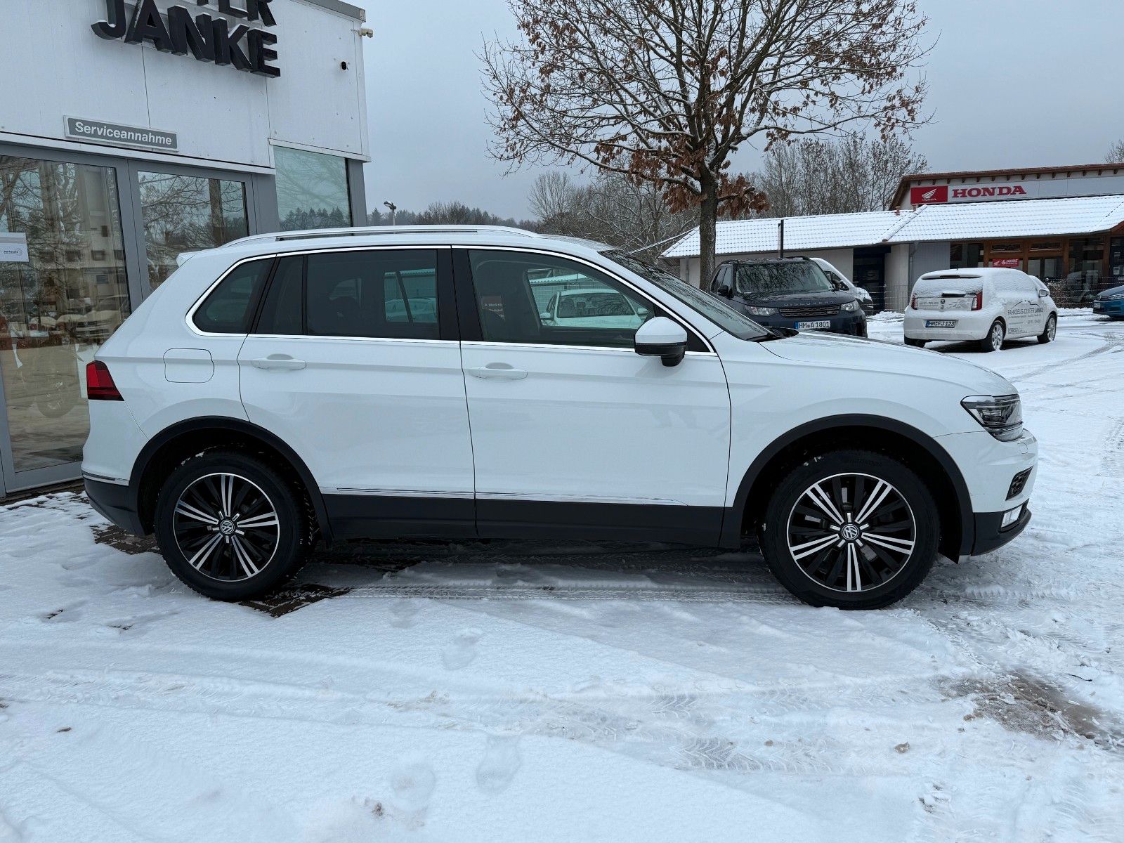 Fahrzeugabbildung Volkswagen Tiguan Highline 4Motion*Headup,Navi,App,LED,