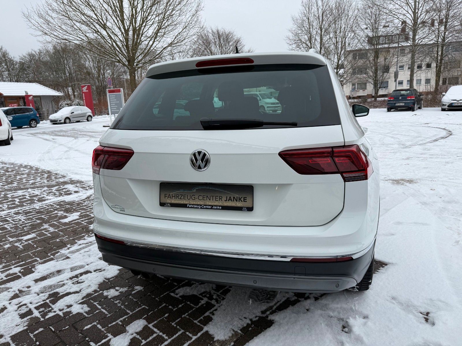 Fahrzeugabbildung Volkswagen Tiguan Highline 4Motion*Headup,Navi,App,LED,