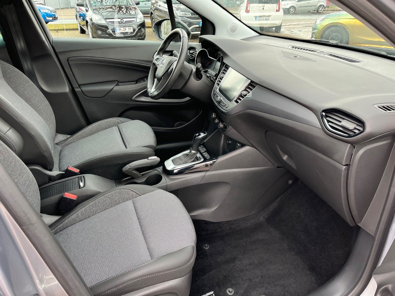 Fahrzeugabbildung Opel Crossland (X) Automatik +LED/NAVI/WINTER+