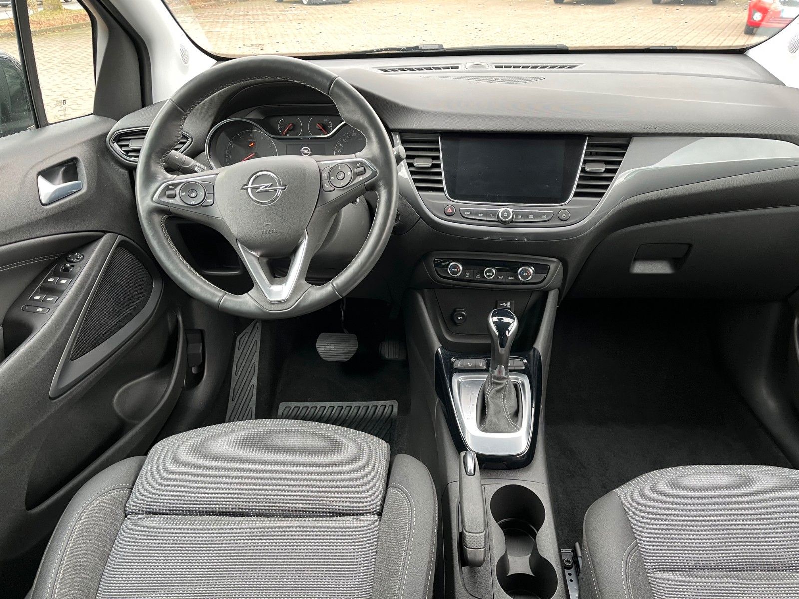 Fahrzeugabbildung Opel Crossland (X) Automatik +LED/NAVI/WINTER+