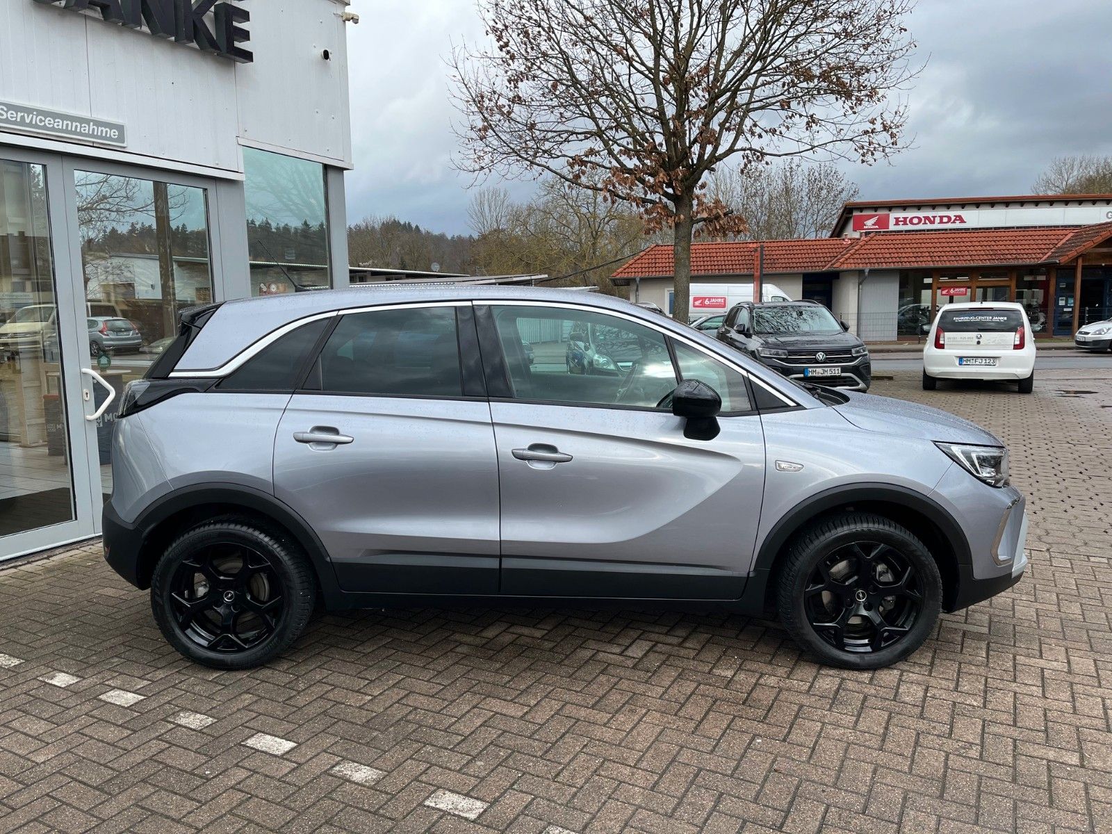 Fahrzeugabbildung Opel Crossland (X) Automatik +LED/NAVI/WINTER+