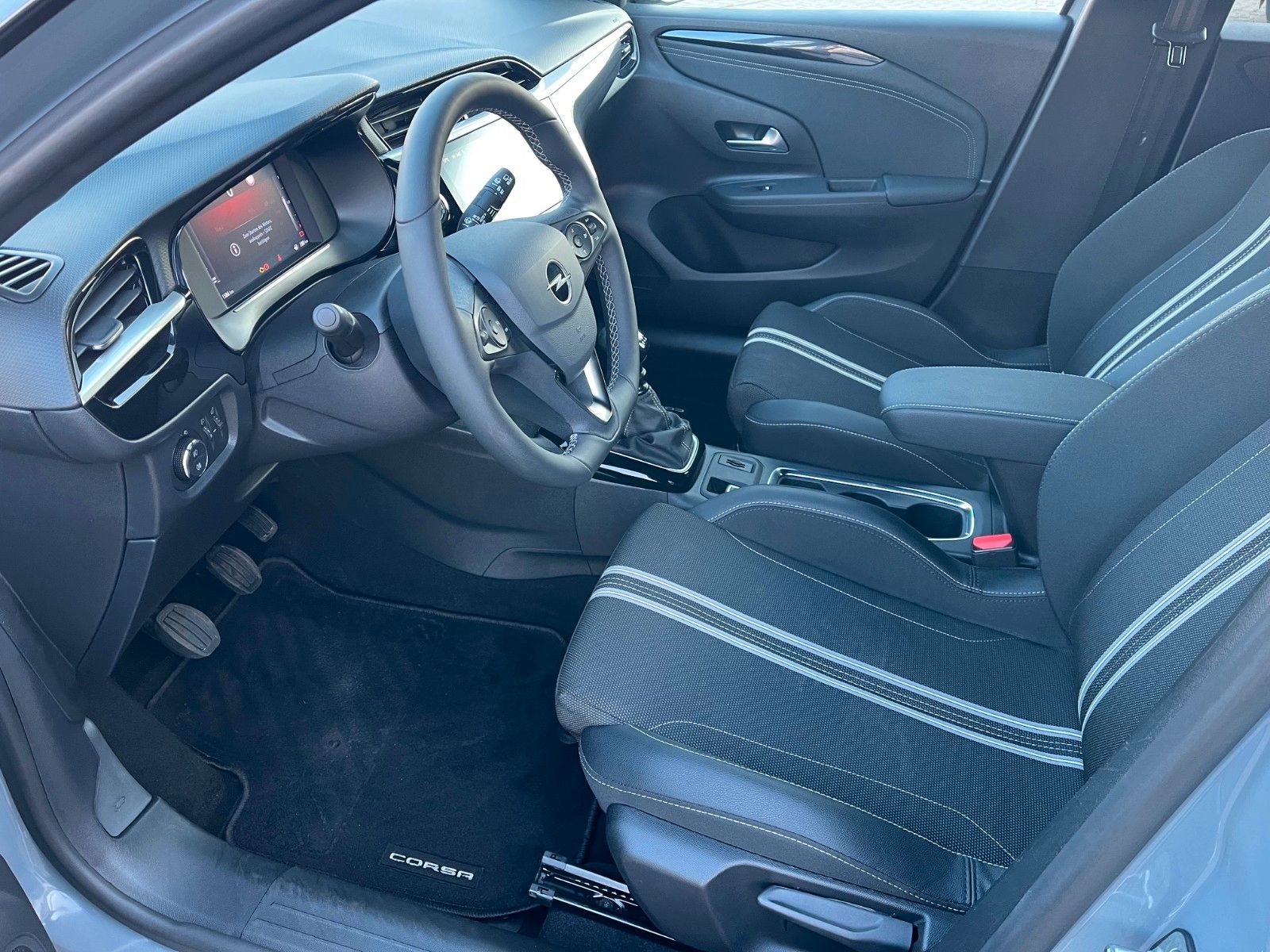 Fahrzeugabbildung Opel Corsa F GS +Kamera/LED/Winter+