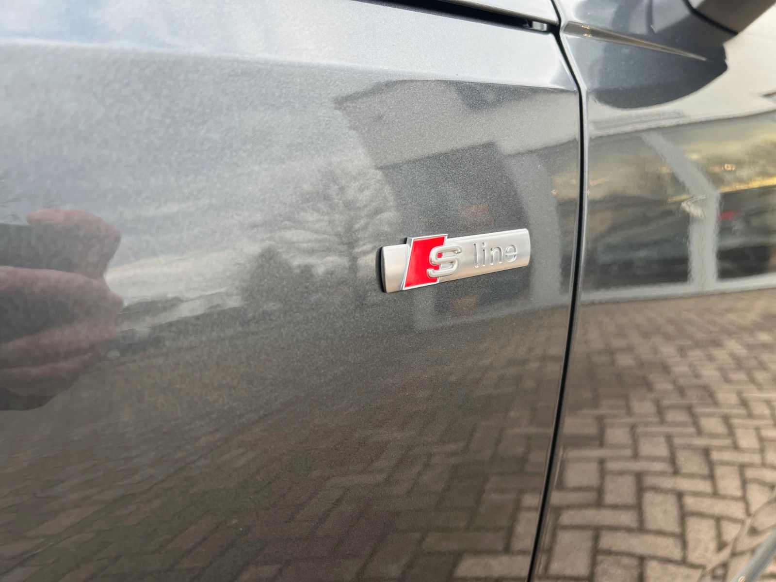 Fahrzeugabbildung Audi A4 Avant 40 TFSI S-Line Plus