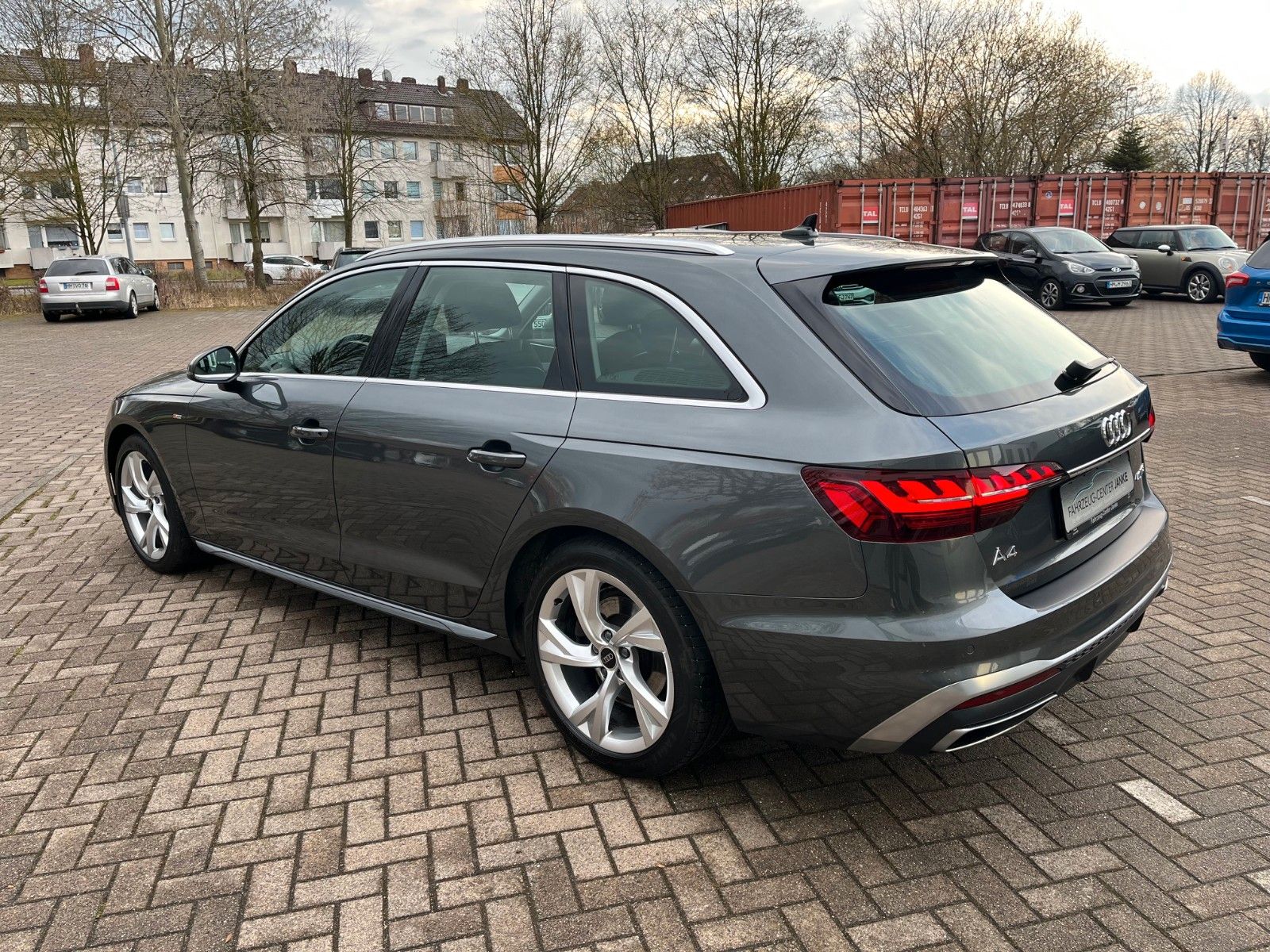 Fahrzeugabbildung Audi A4 Avant 40 TFSI S-Line Plus