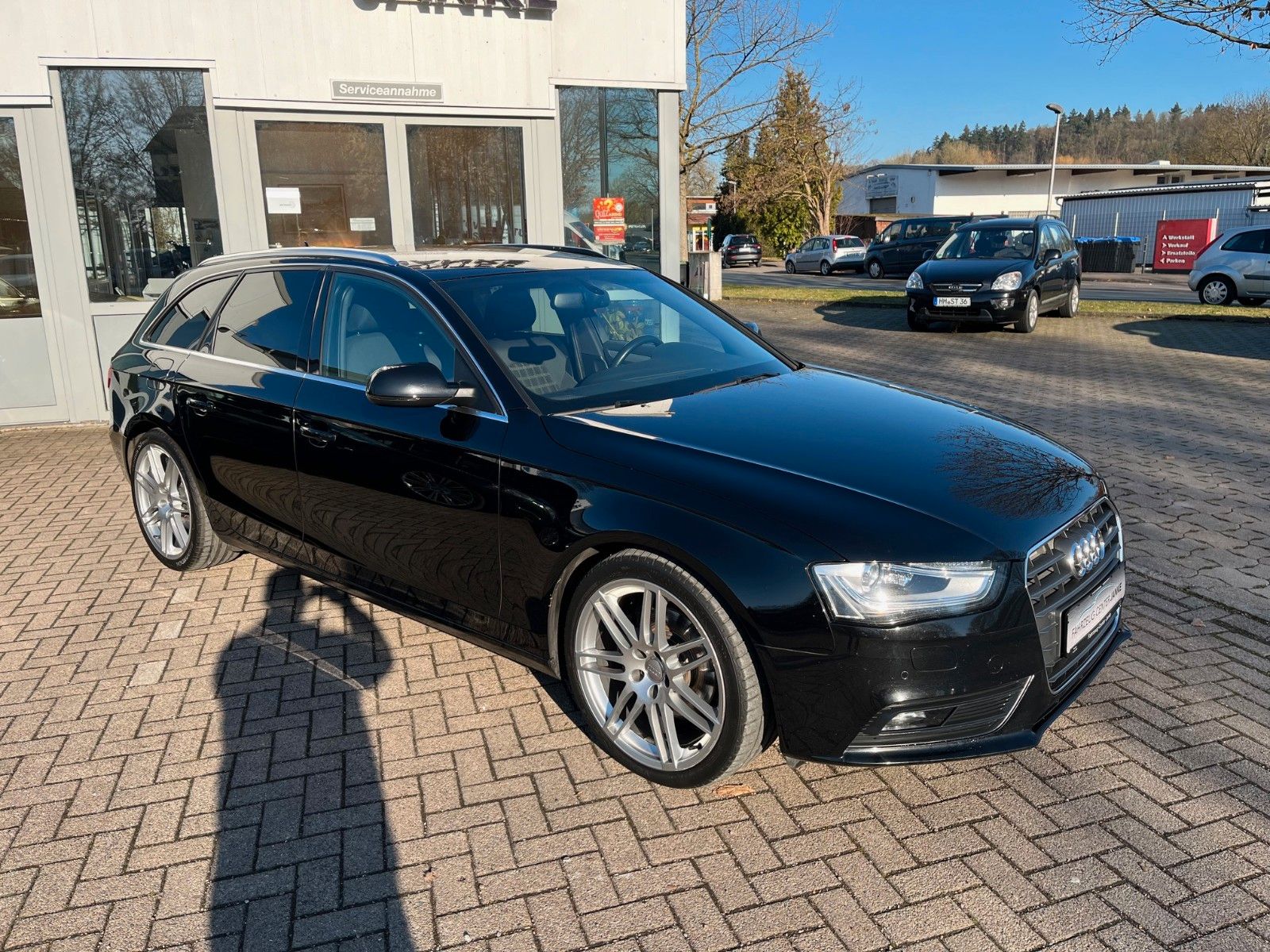 Fahrzeugabbildung Audi A4 Avant Ambition +NAVI/Sitzheiz/Xenon+