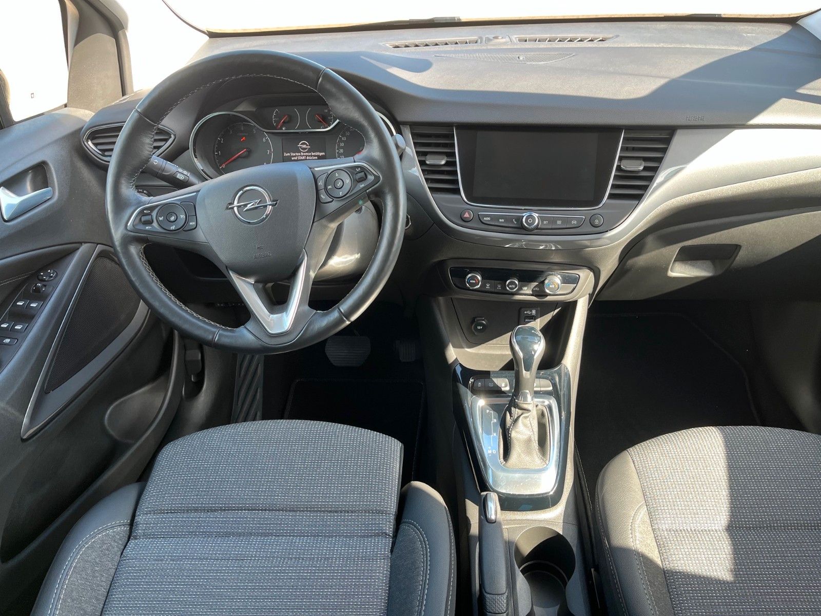 Fahrzeugabbildung Opel Crossland (X) +LED/NAVI/WINTER-P+