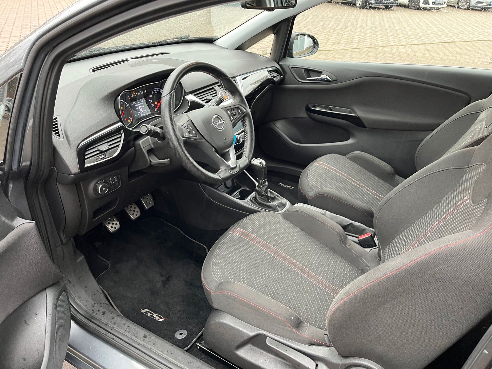 Fahrzeugabbildung Opel Corsa E GSi