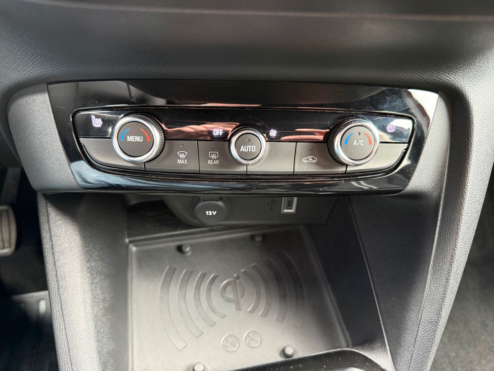 Fahrzeugabbildung Opel Corsa F GS RFK,LED,SHZ,NAVI,LKH,