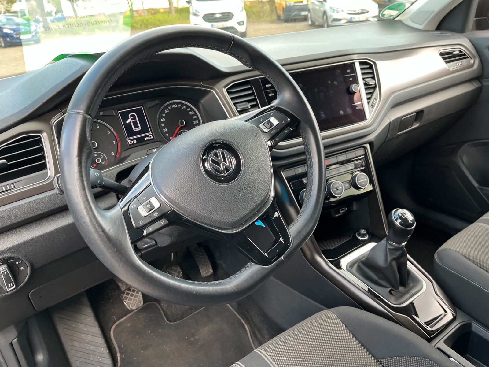 Fahrzeugabbildung Volkswagen T-Roc Style +