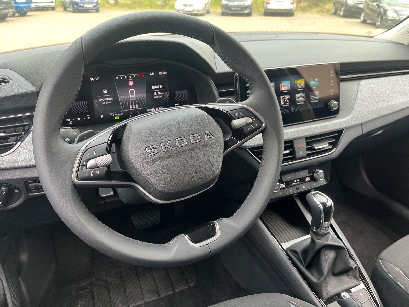 Fahrzeugabbildung SKODA Kamiq 130 Jahre Edition +AHK/CarPlay+