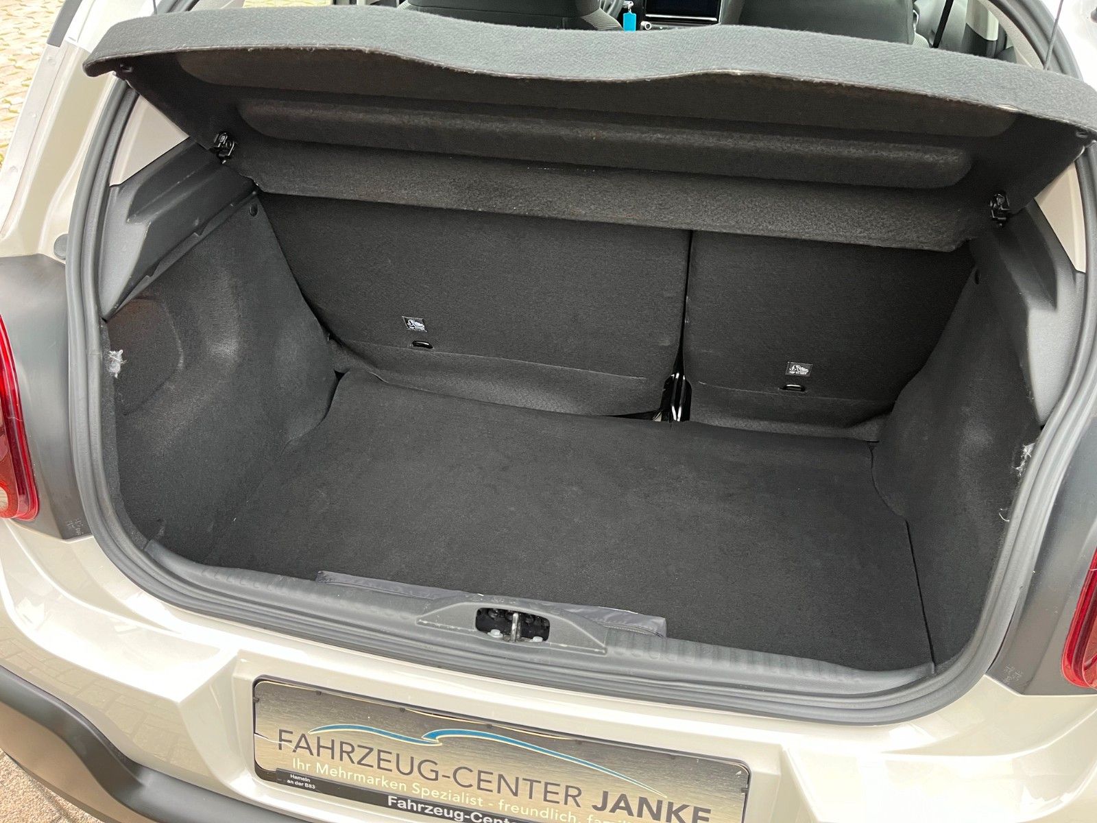 Fahrzeugabbildung Citroën C3 YOU +LED/NAVI+