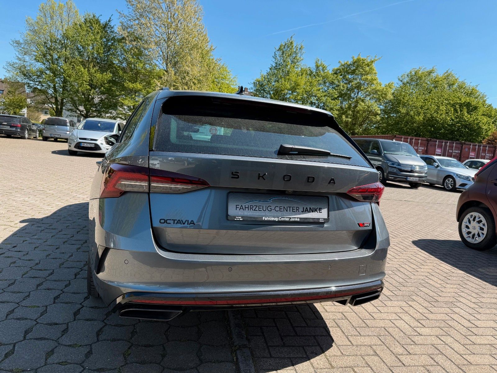 Fahrzeugabbildung SKODA Octavia Combi 2.0 TSI 195 kW RS,Pano,Headup,Cant