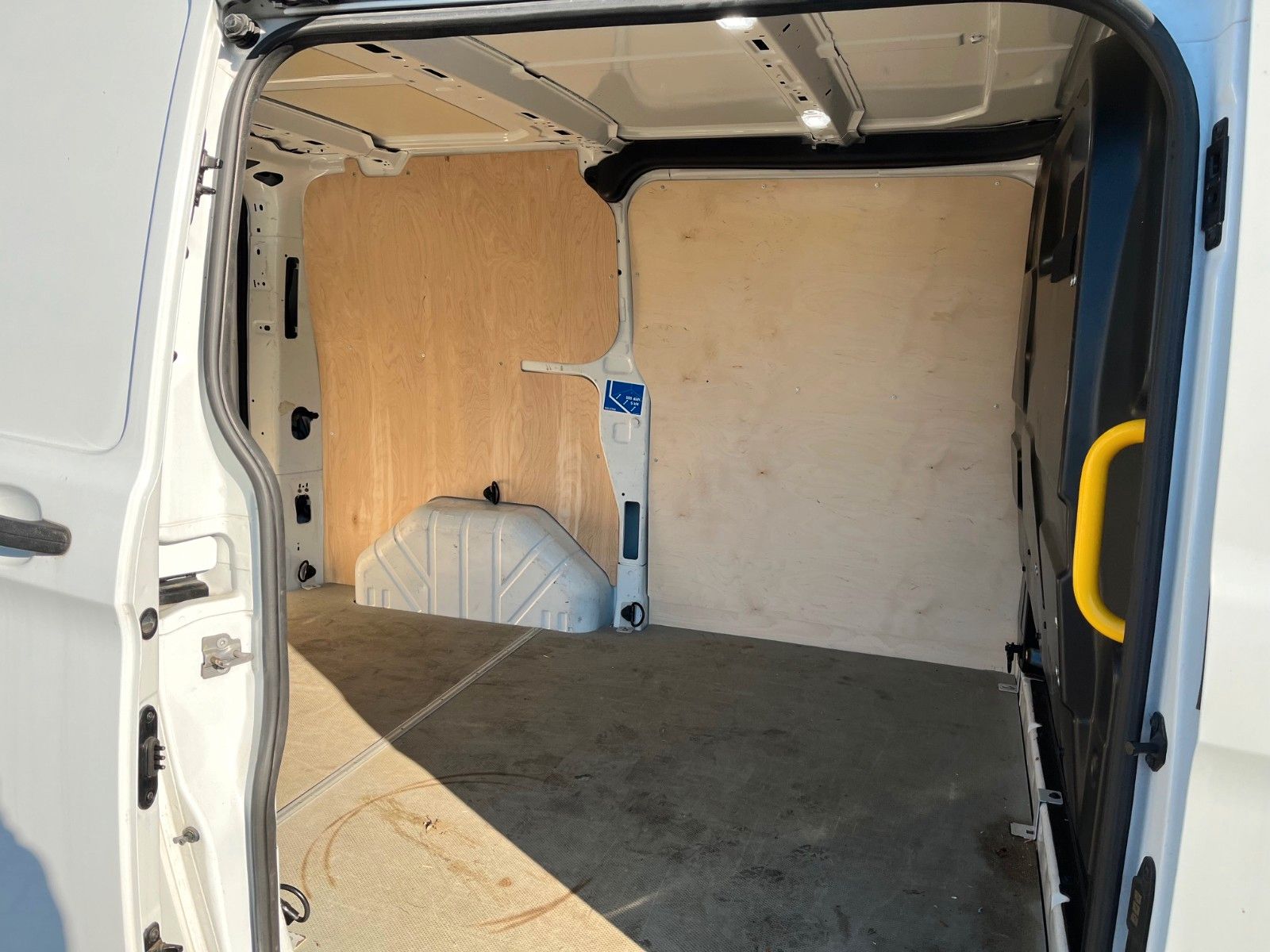 Fahrzeugabbildung Ford Transit Custom Kasten 280 L1