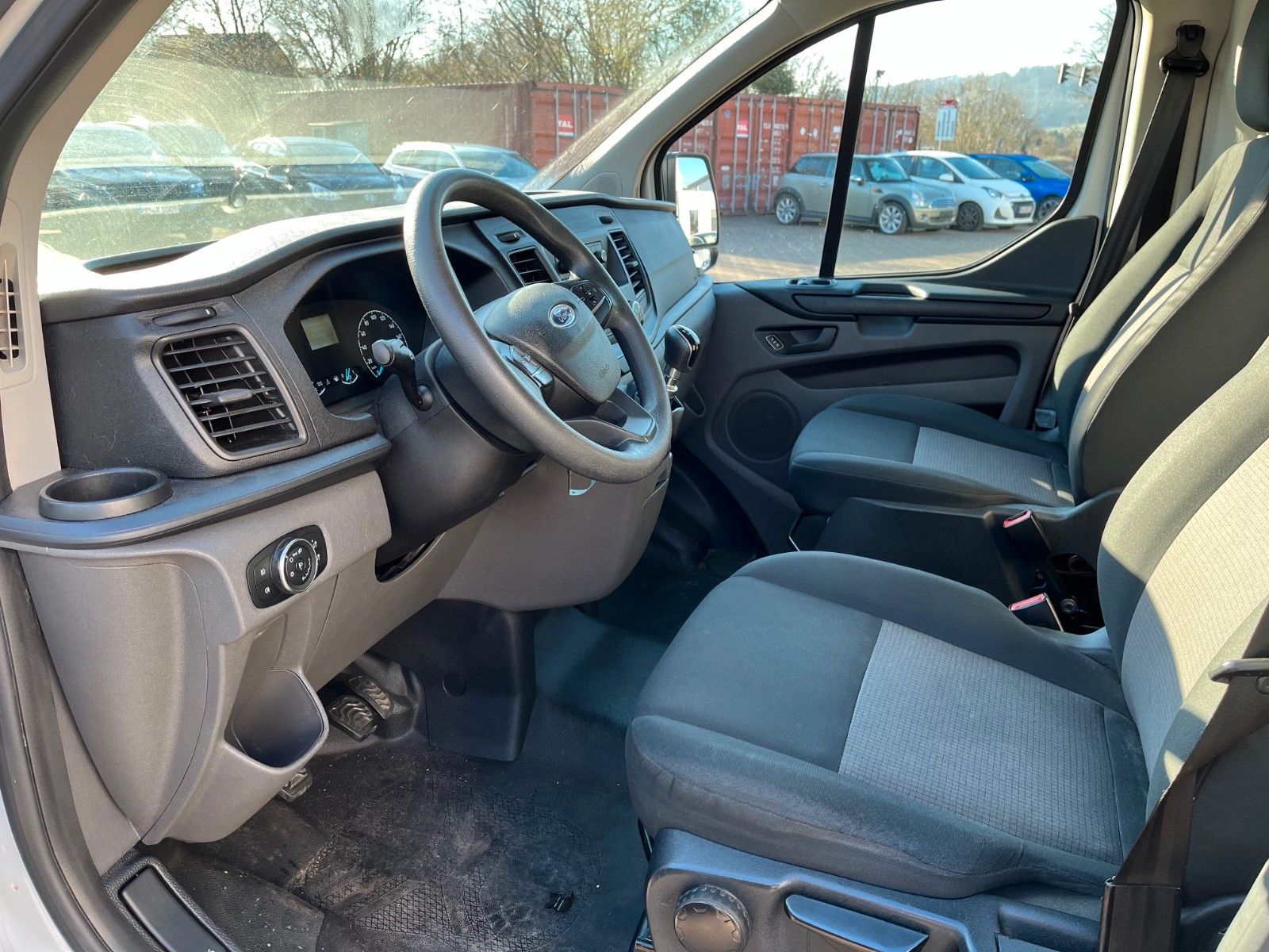 Fahrzeugabbildung Ford Transit Custom Kasten 280 L1