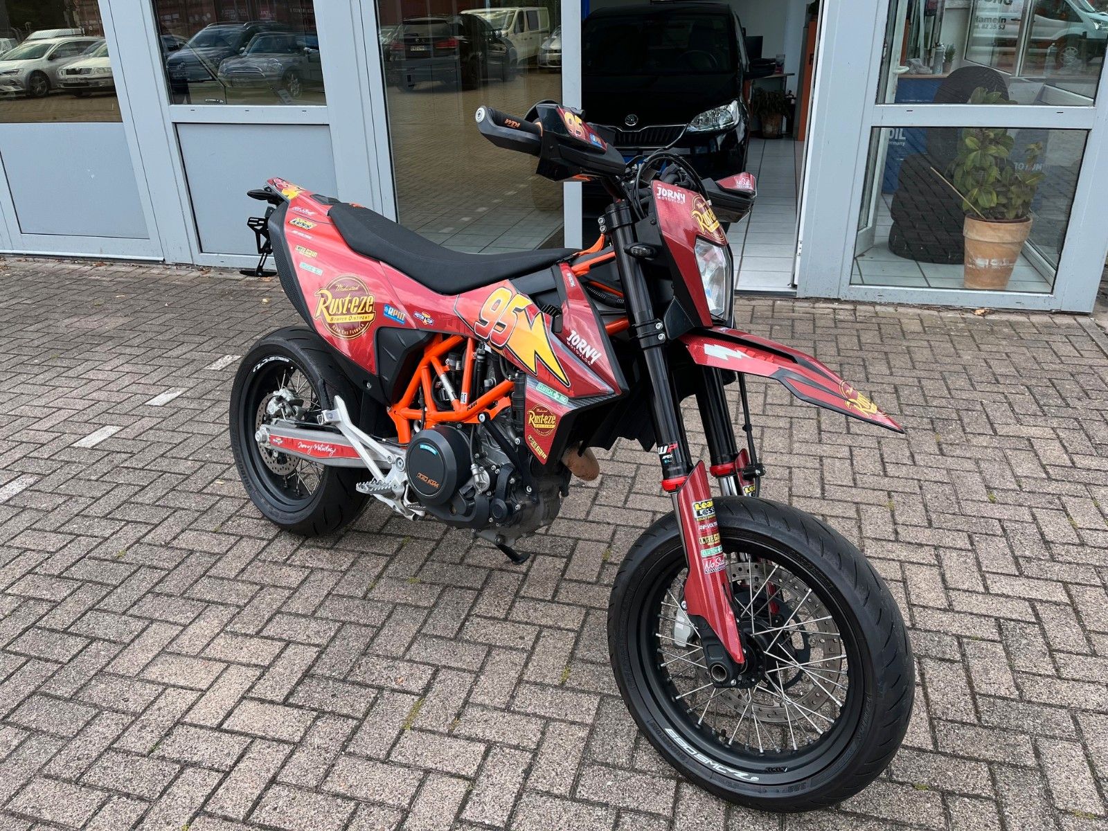Fahrzeugabbildung KTM 690 SMC R A2 1.Hand Remus