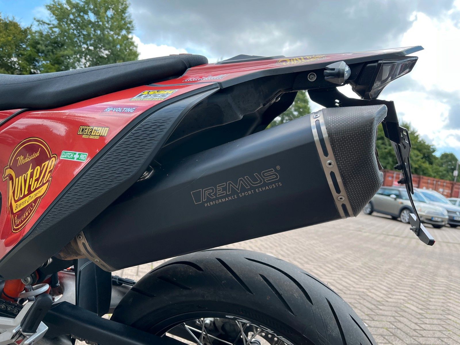 Fahrzeugabbildung KTM 690 SMC R A2 1.Hand Remus