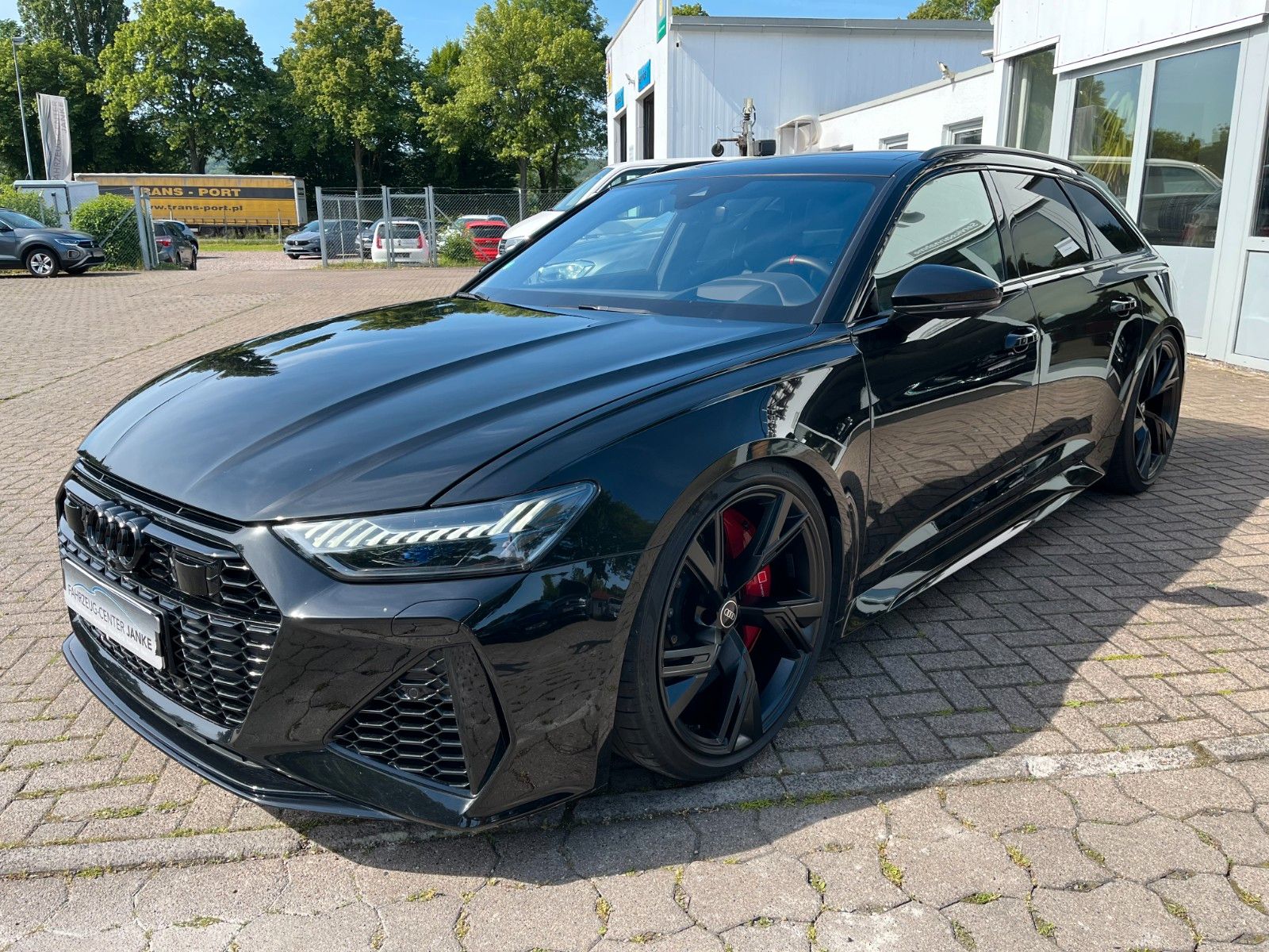 Fahrzeugabbildung Audi RS 6 Avant 4.0 TFSI quattro BTM Tuning