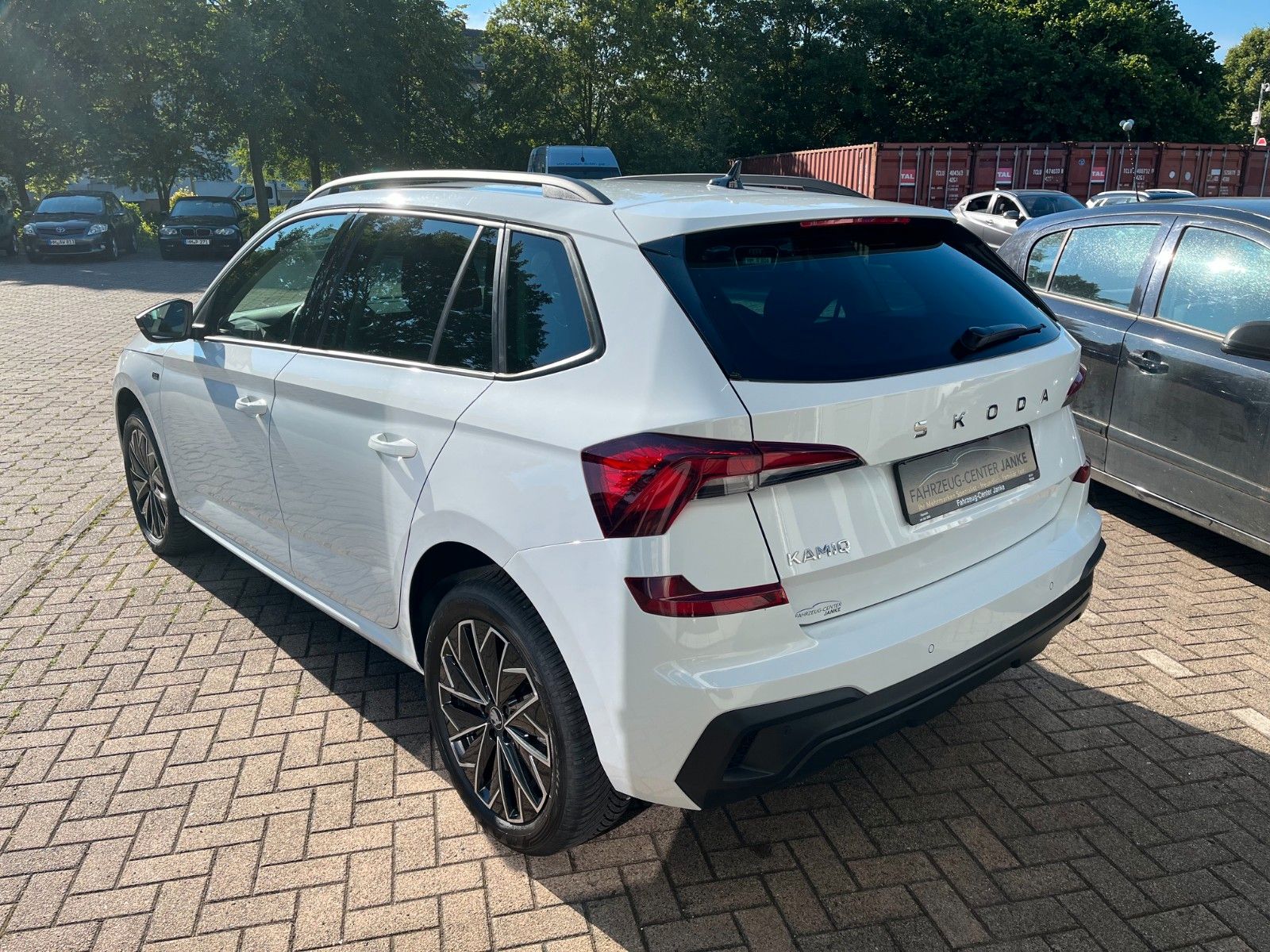 Fahrzeugabbildung SKODA Kamiq Tour +NAVI/Kamera/Winter+