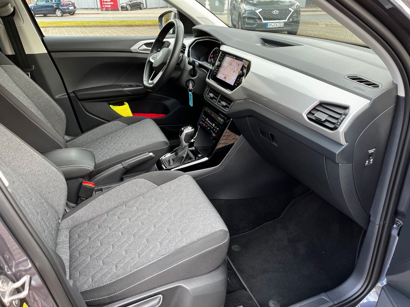 Fahrzeugabbildung Volkswagen T-Cross Move DSG +AHK/NAVI+