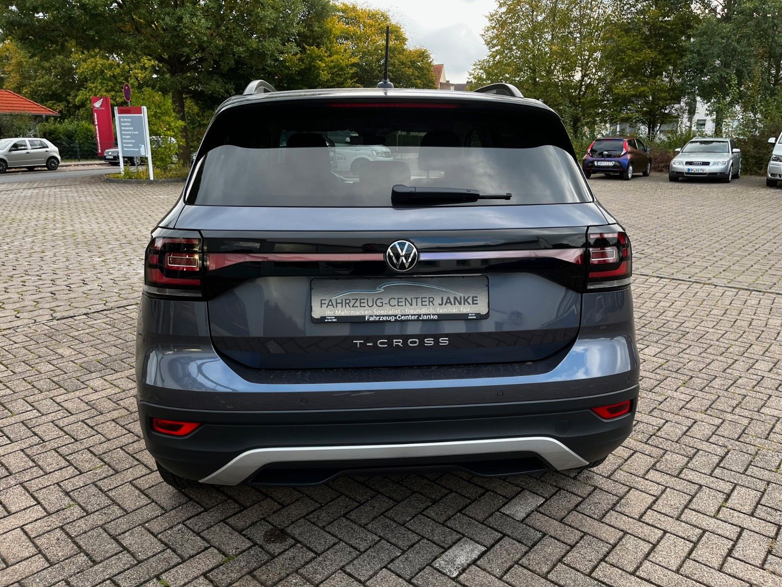 Fahrzeugabbildung Volkswagen T-Cross Move DSG +AHK/NAVI+