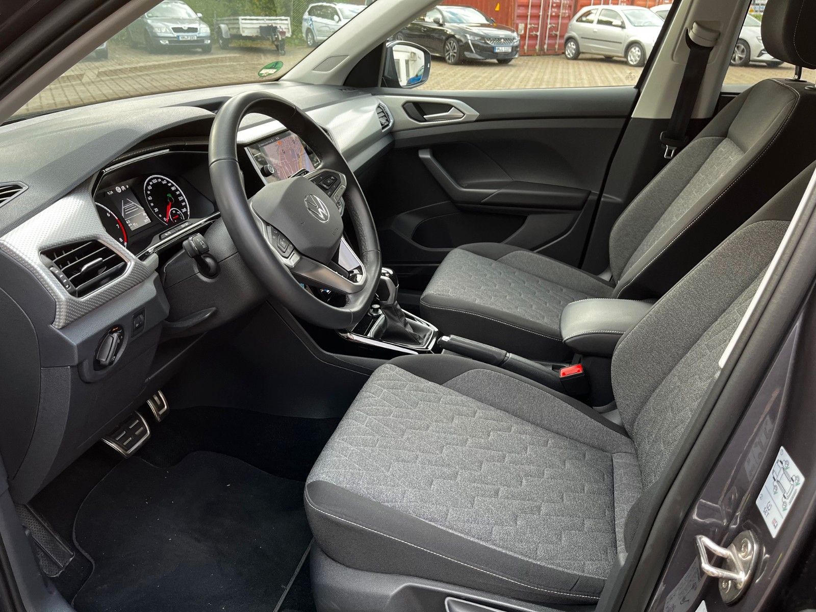 Fahrzeugabbildung Volkswagen T-Cross Move DSG +AHK/NAVI+
