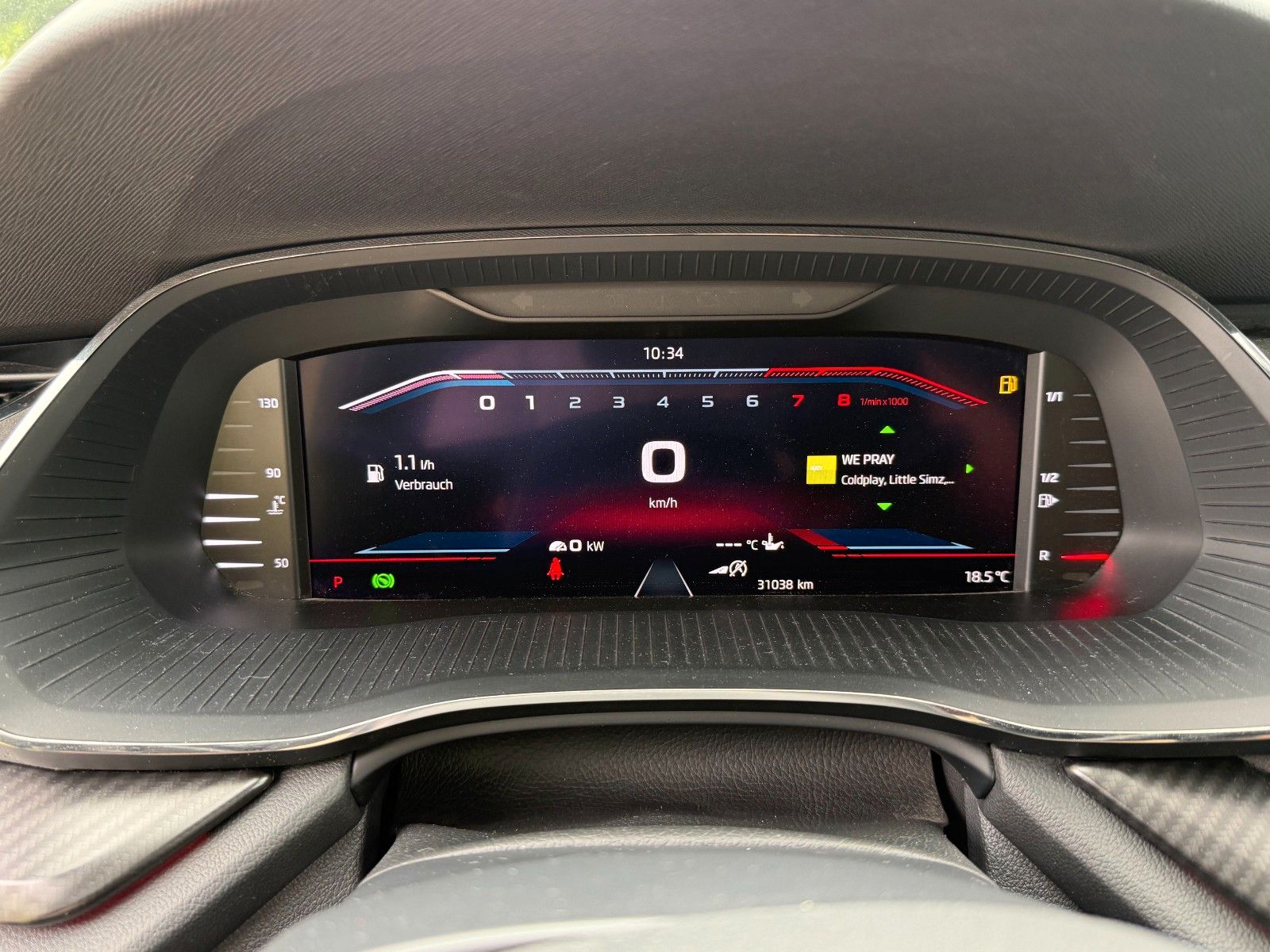 Fahrzeugabbildung SKODA Octavia CombiRS Headup,Dsg,Pano,LED,Massage F+BF