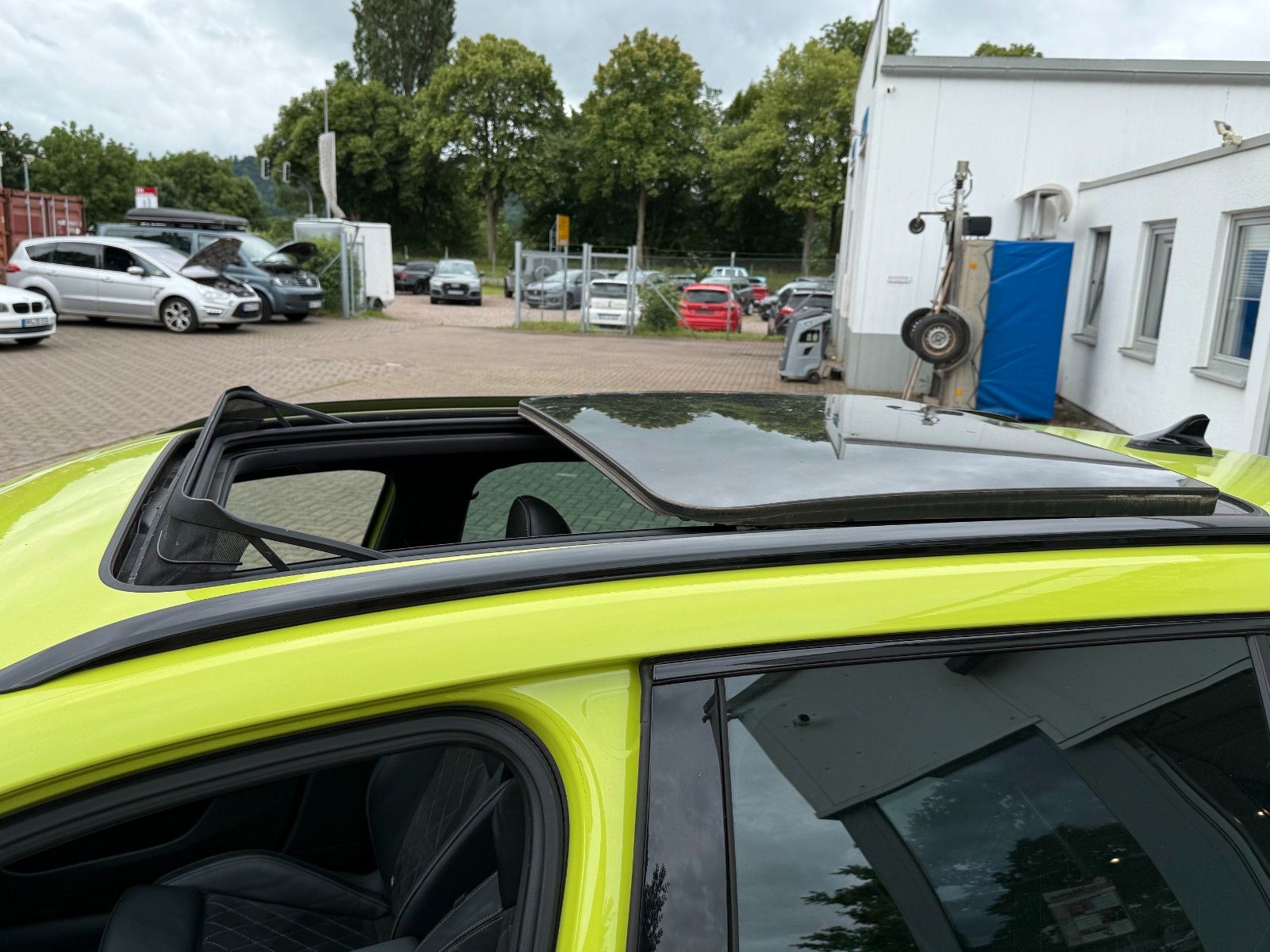 Fahrzeugabbildung SKODA Octavia CombiRS Headup,Dsg,Pano,LED,Massage F+BF