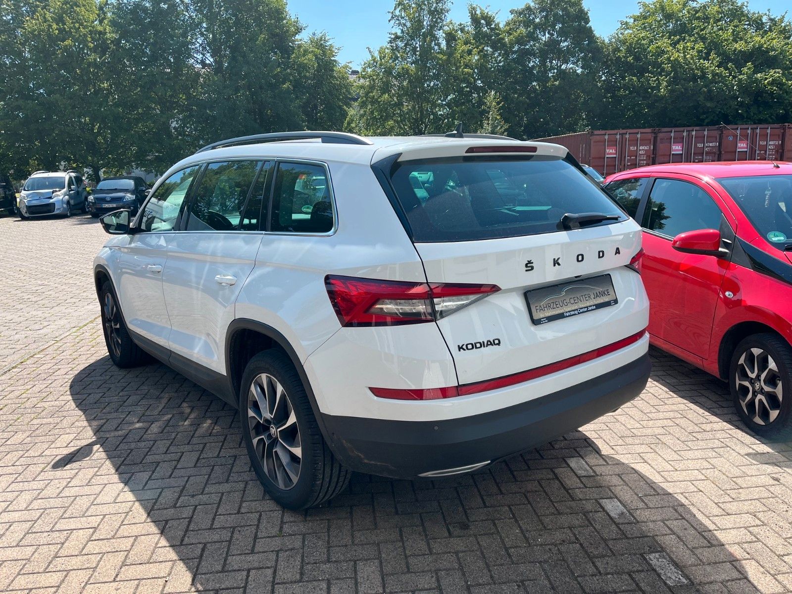Fahrzeugabbildung SKODA Kodiaq Clever +AHK/WinterPaket/LED/NAVI+
