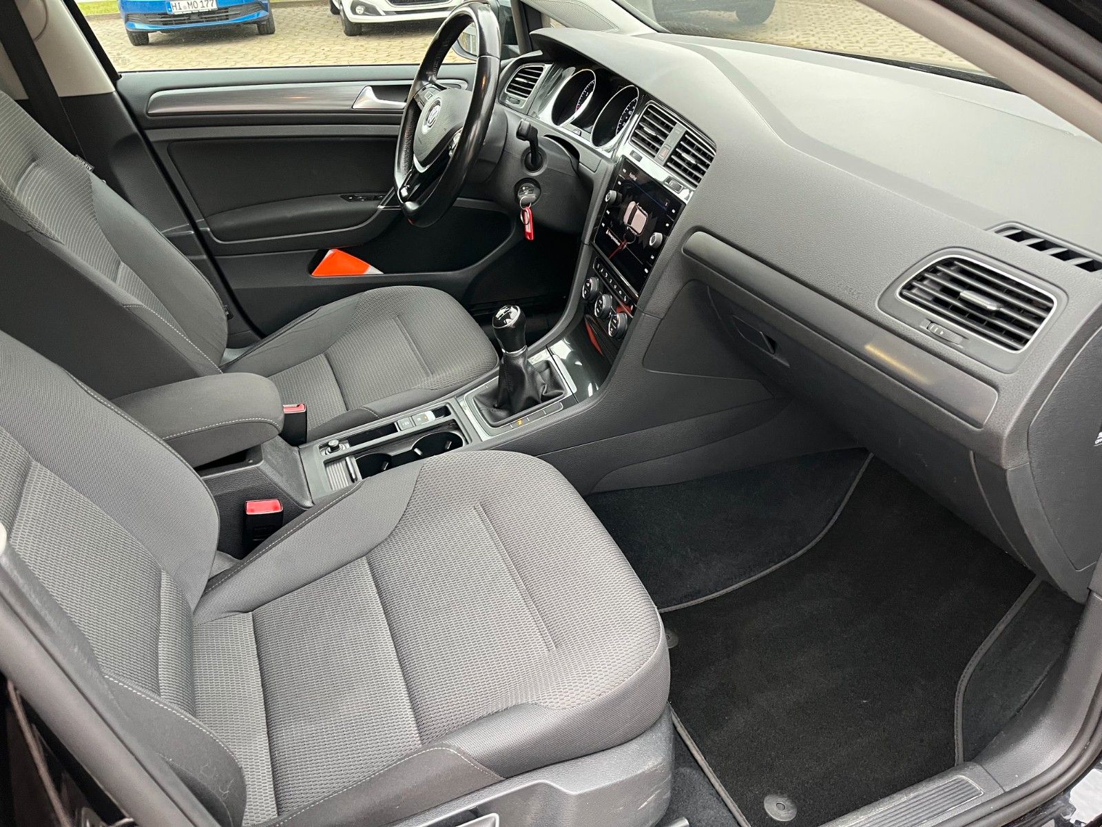 Fahrzeugabbildung Volkswagen Golf VII Lim. Comfortline BMT/Start-Stop