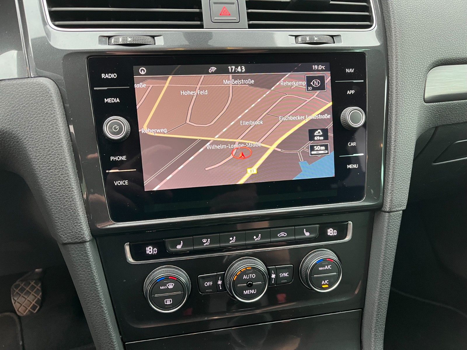 Fahrzeugabbildung Volkswagen Golf VII Lim. Comfortline BMT/Start-Stop