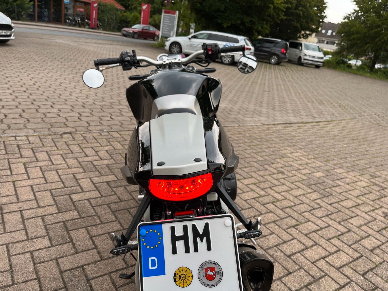 Fahrzeugabbildung Honda CB 1000 R +Akrapovic/Quickshifter+