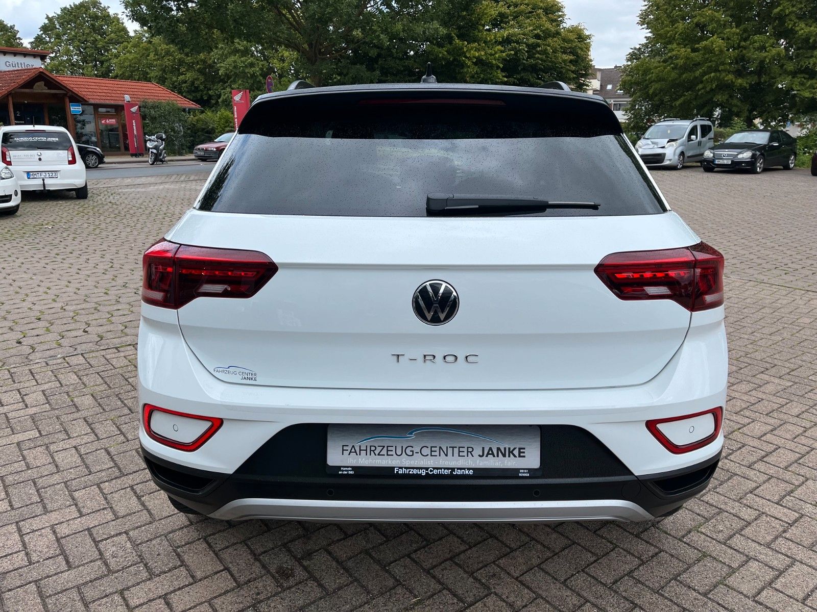 Fahrzeugabbildung Volkswagen T-Roc Move + LED / Standheizung +