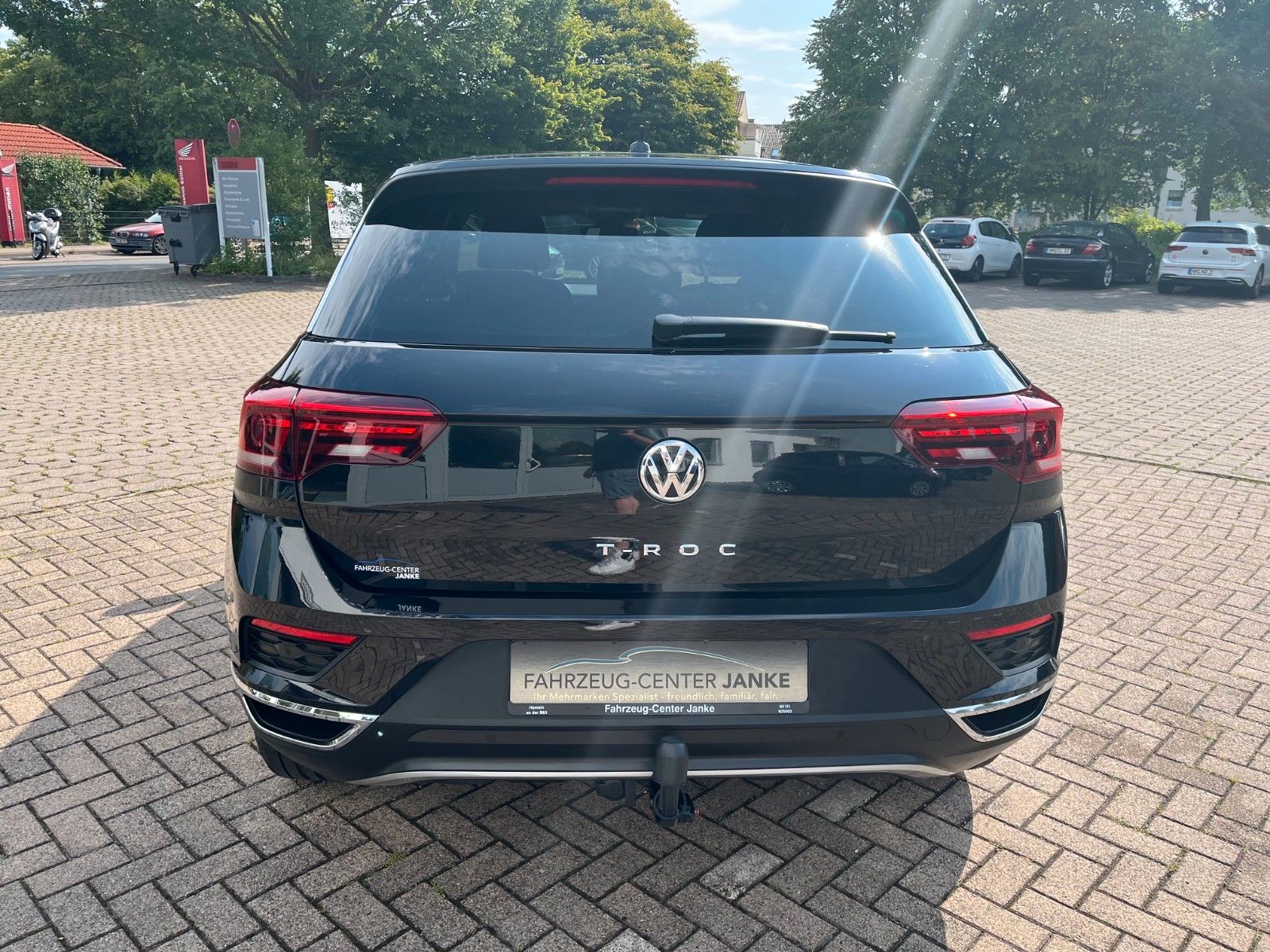 Fahrzeugabbildung Volkswagen T-Roc Sport DSG +Navi/AHK/Winter+