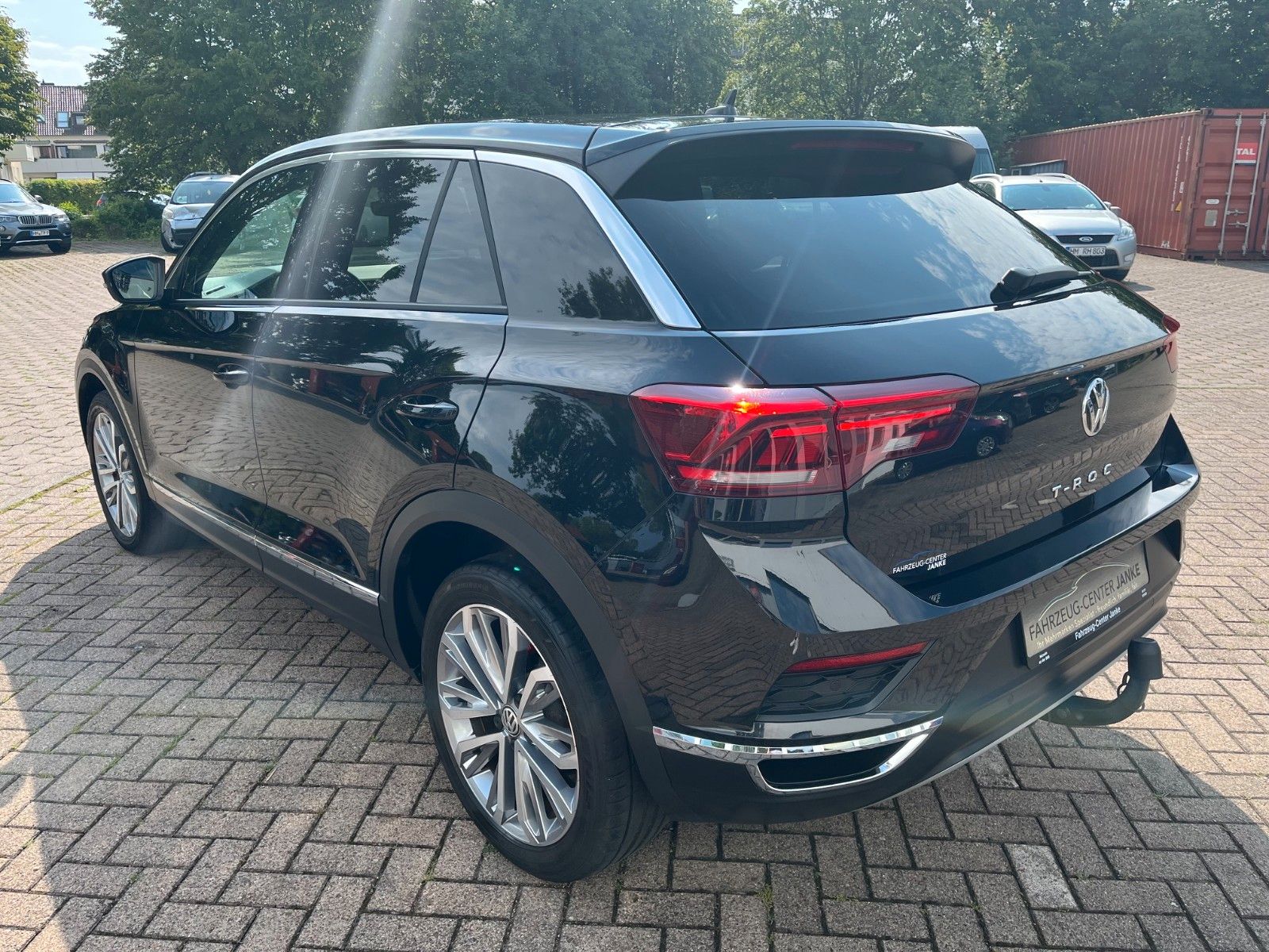 Fahrzeugabbildung Volkswagen T-Roc Sport DSG +Navi/AHK/Winter+