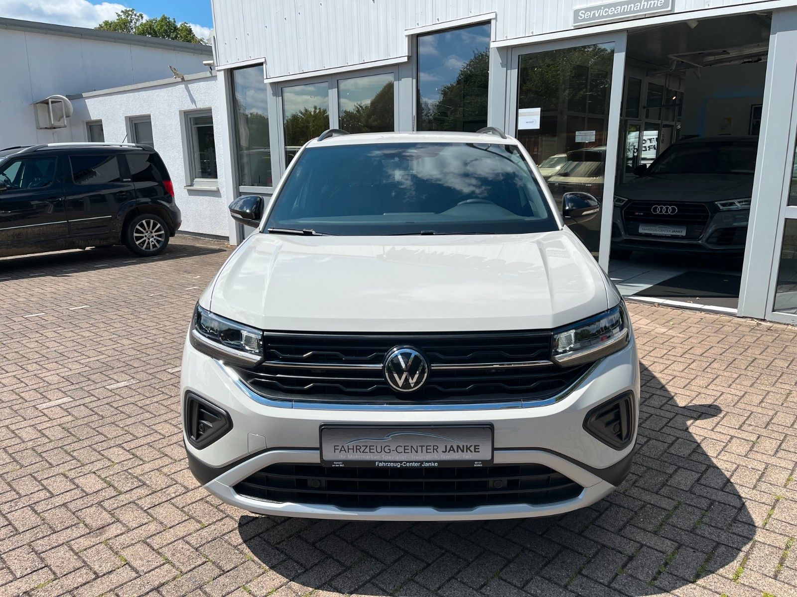 Fahrzeugabbildung Volkswagen T-Cross 1.0 TSI  Energy +LED/DAB/Kamera/AHK+
