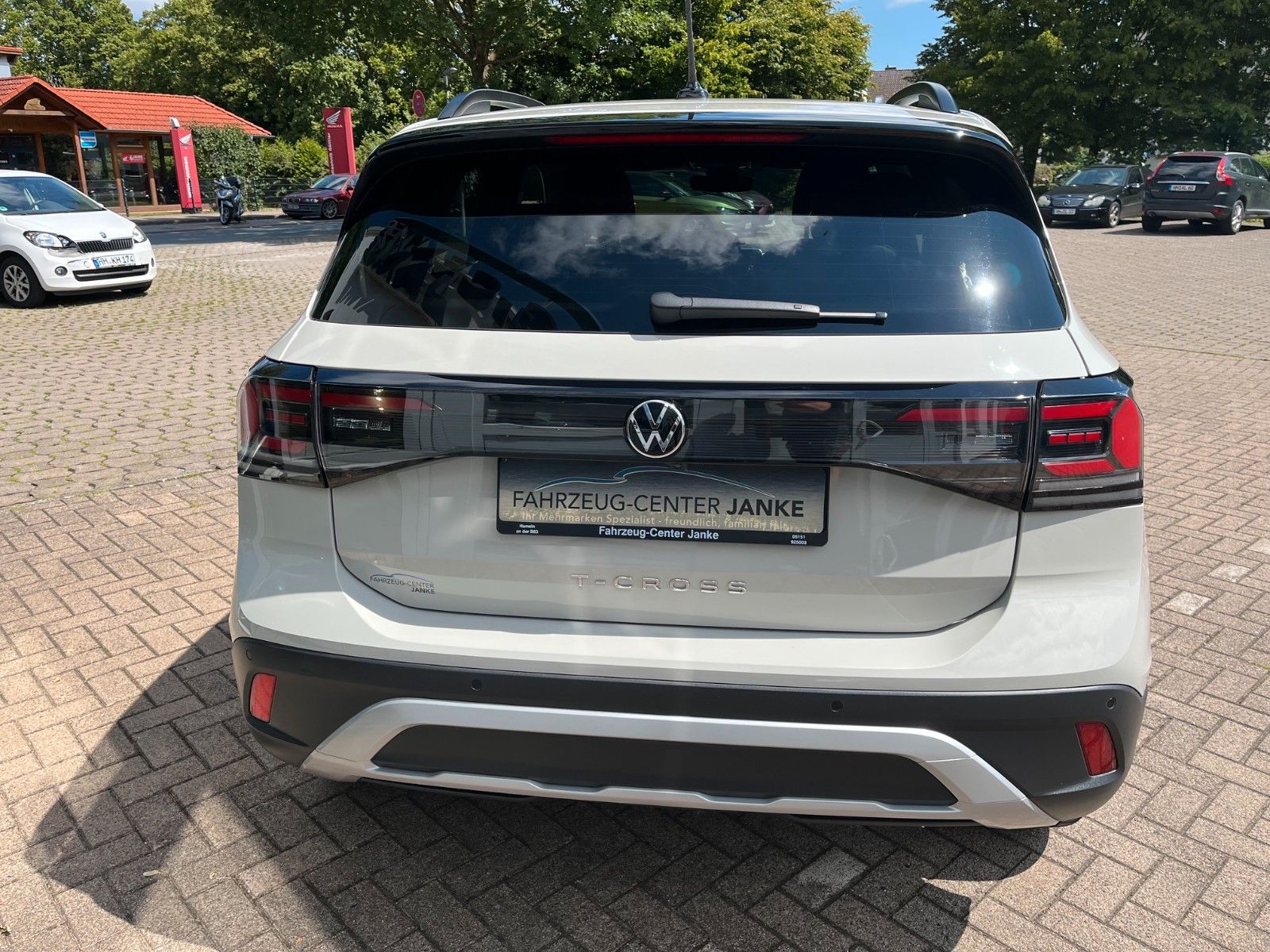 Fahrzeugabbildung Volkswagen T-Cross 1.0 TSI  Energy +LED/DAB/Kamera/AHK+
