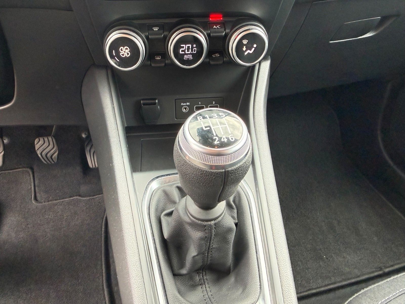 Fahrzeugabbildung Renault Captur II Experience,Navi,SHZ,DAB