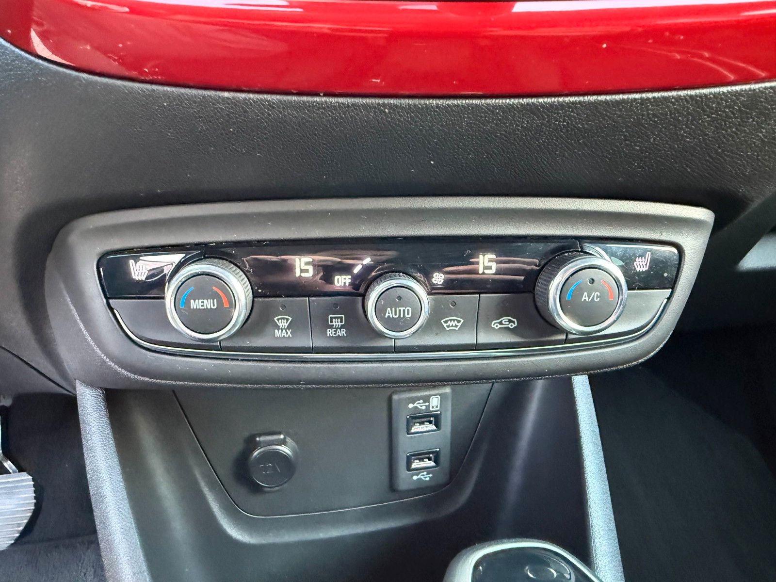 Fahrzeugabbildung Opel Crossland GS-Line,Navi,Head-up,SHZ,LHZ,RFK,Autom