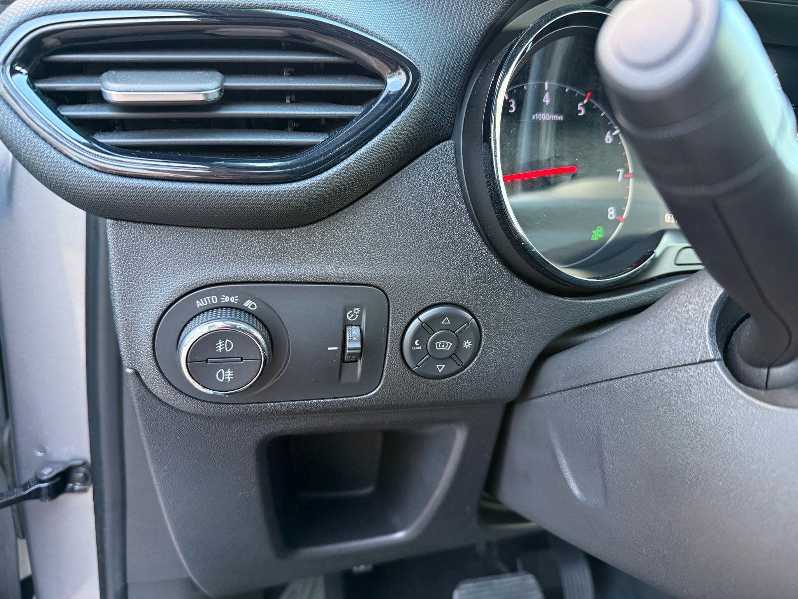 Fahrzeugabbildung Opel Crossland GS-Line,Navi,Head-up,SHZ,LHZ,RFK,Autom