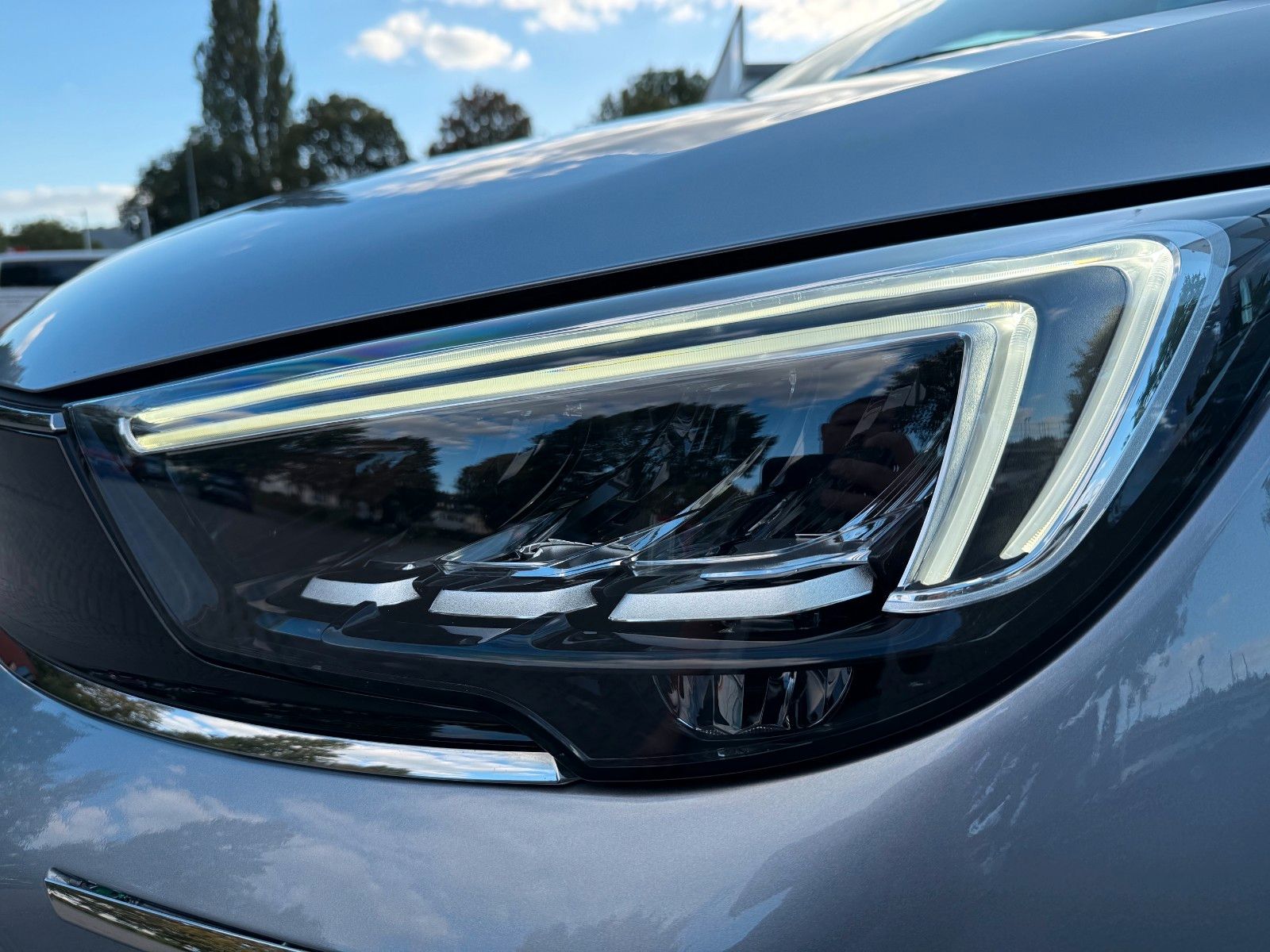 Fahrzeugabbildung Opel Crossland GS-Line,Navi,Head-up,SHZ,LHZ,RFK,Autom
