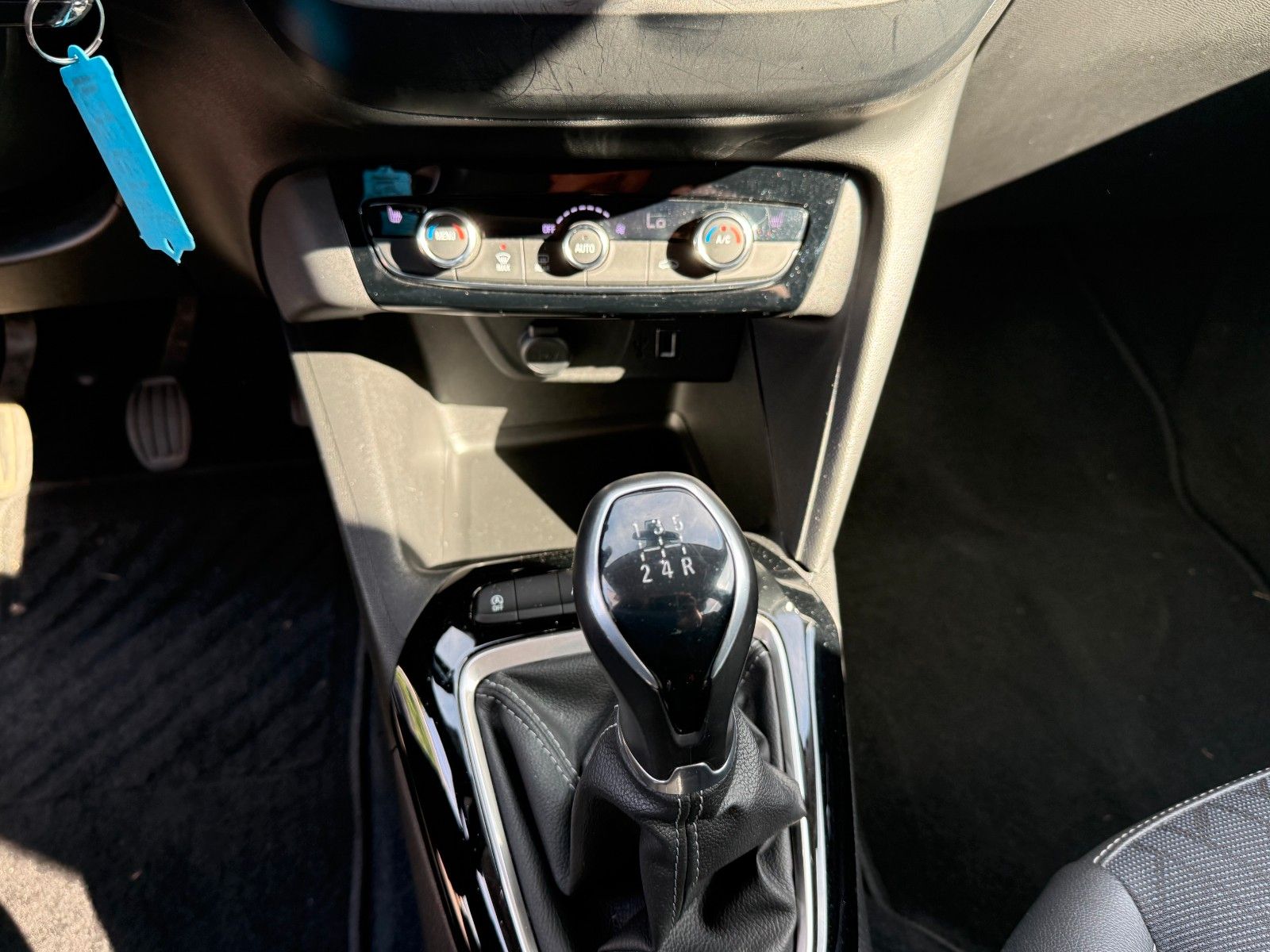 Fahrzeugabbildung Opel Corsa F Elegance, App,SHZ,LHZ,