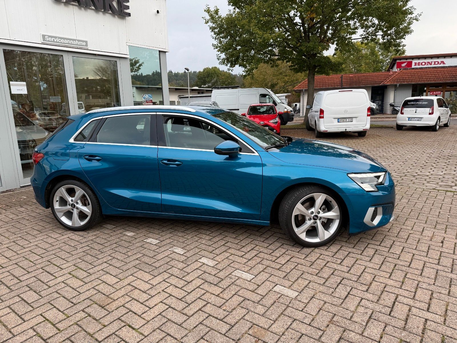 Fahrzeugabbildung Audi A3 Sportback35TFSI advaMatrix,SHZ.APP,DSG,Headup