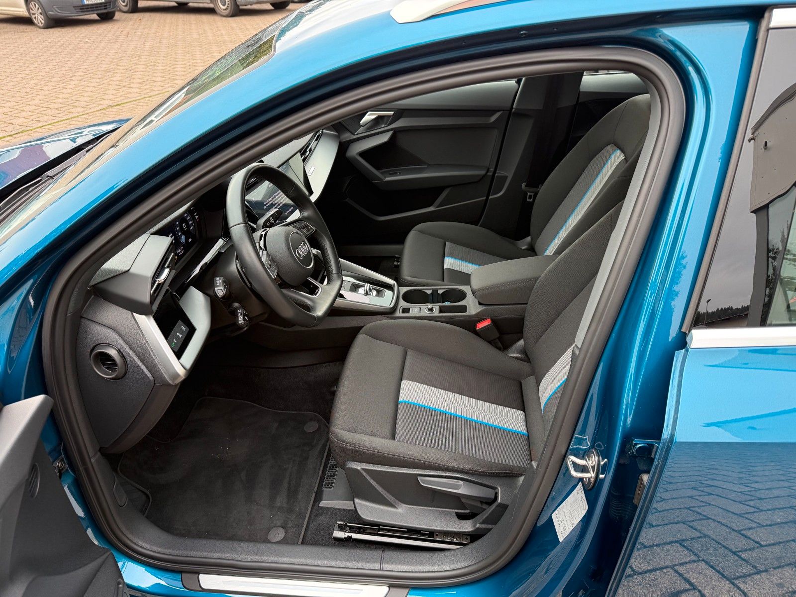Fahrzeugabbildung Audi A3 Sportback35TFSI advaMatrix,SHZ.APP,DSG,Headup