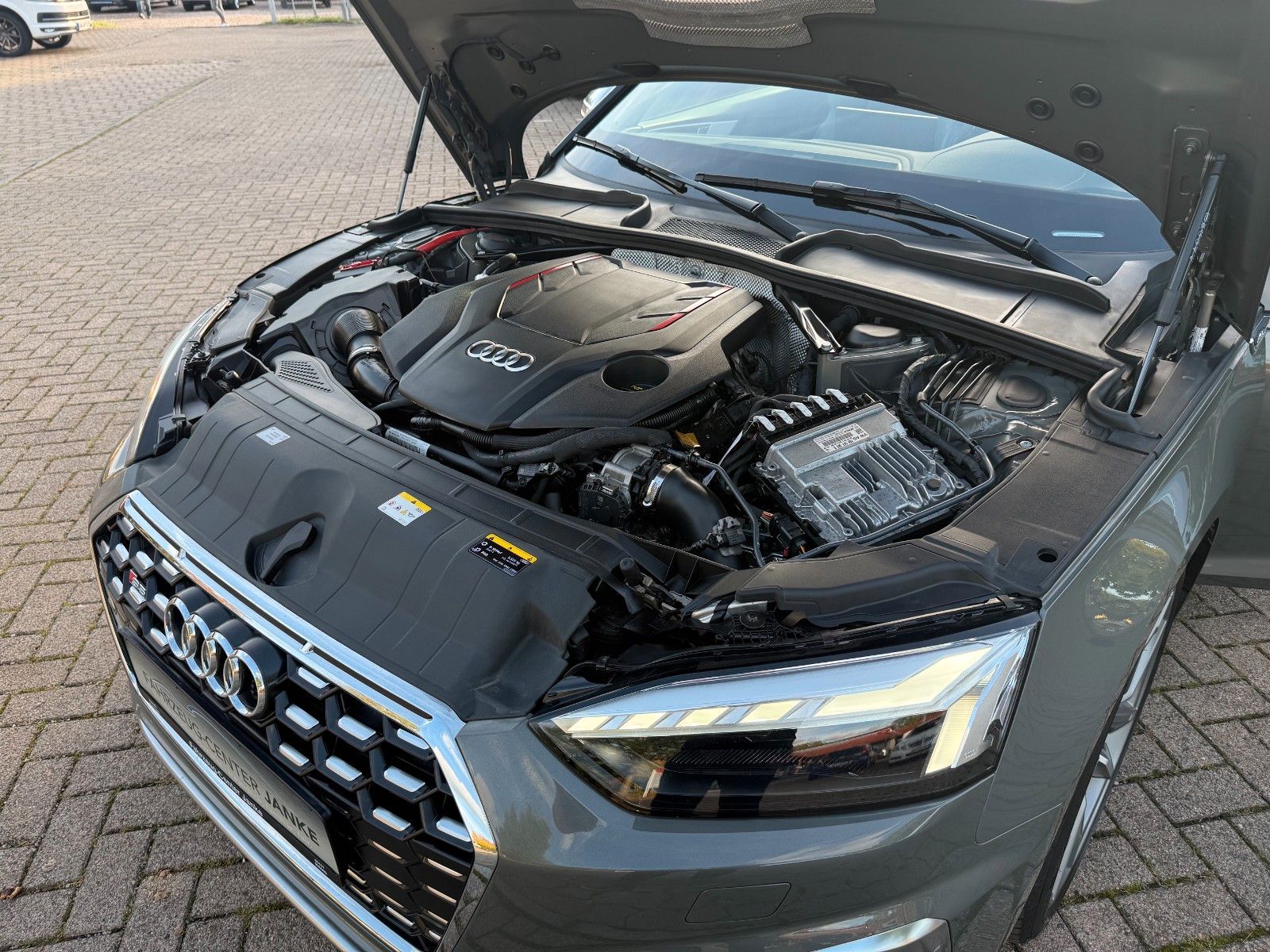 Fahrzeugabbildung Audi S5 Cabriolet 3.0TFSI quattroMatrix,App,Leder,SHZ