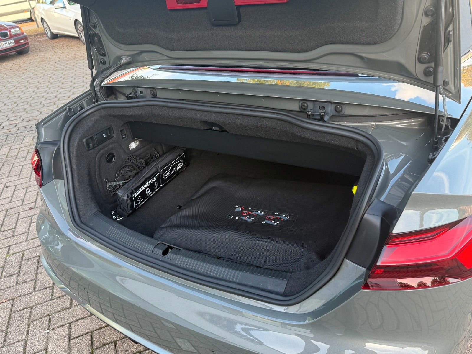 Fahrzeugabbildung Audi S5 Cabriolet 3.0TFSI quattroMatrix,App,Leder,SHZ