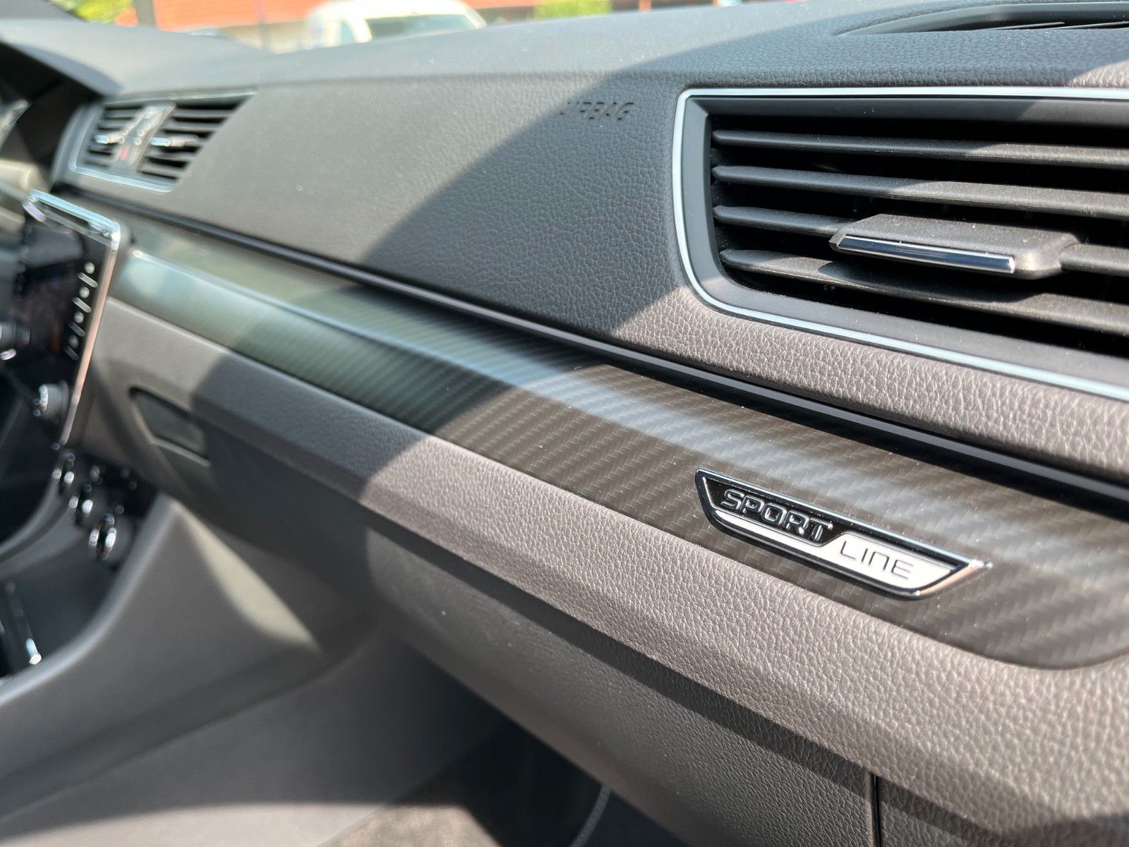 Fahrzeugabbildung SKODA Superb Combi Sportline 4x4 +Standheizung/AHK+
